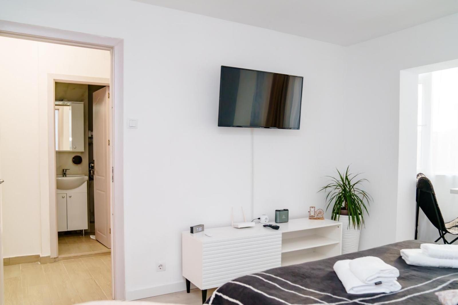 Ferienwohnung Studio Lounge Craiova Exterior foto