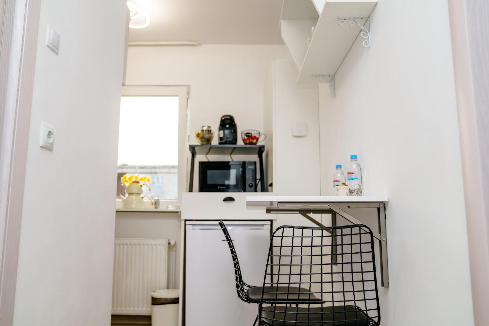 Ferienwohnung Studio Lounge Craiova Exterior foto